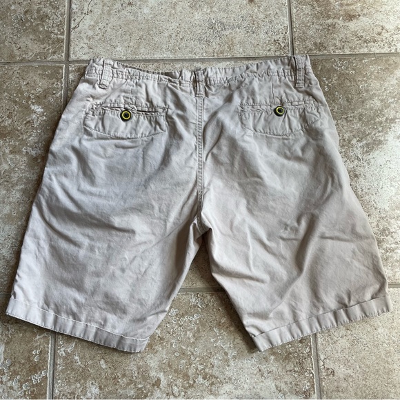 Lui Jo Tan Bermuda Shorts - Picture 4 of 4